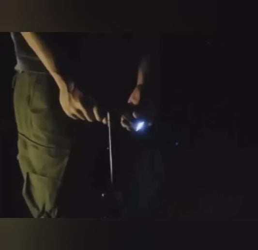 BASTÓN ORTOPÉDICO PLEGABLE Y RETRÁCTIL CON LUZ LED